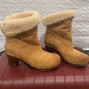 UGG Lynnea shearling booties